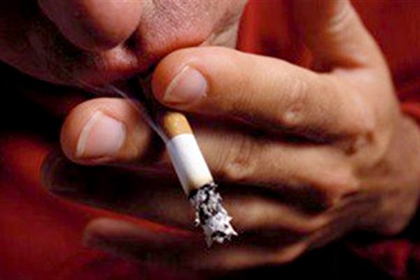 جامعات الجزائر تقرر منع التدخين.. دون عقوبات!